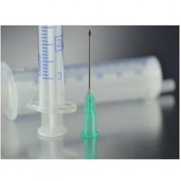 Aguja hipodérmica 0.8x25 Verde Corta